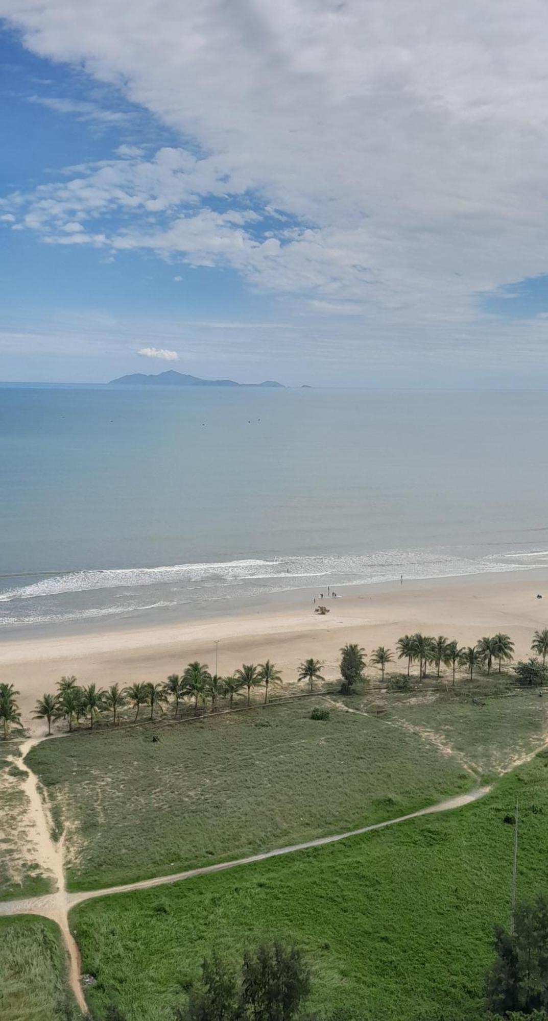 Beachfront Luxury Apartment - Rooftop Pool - Da Nang Dış mekan fotoğraf