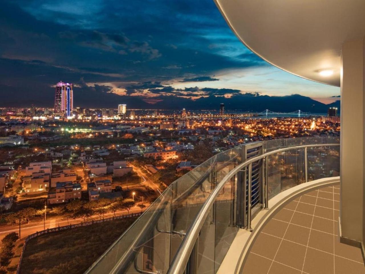 Beachfront Luxury Apartment - Rooftop Pool - Da Nang Dış mekan fotoğraf